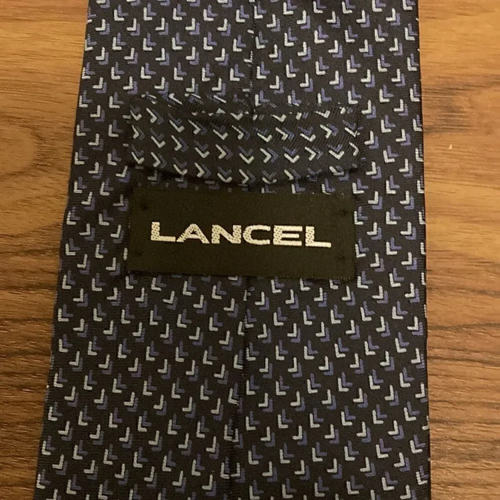 Lancel NWOT Silk Tie in Blue Signature Lancel Print. Made in Italy.
